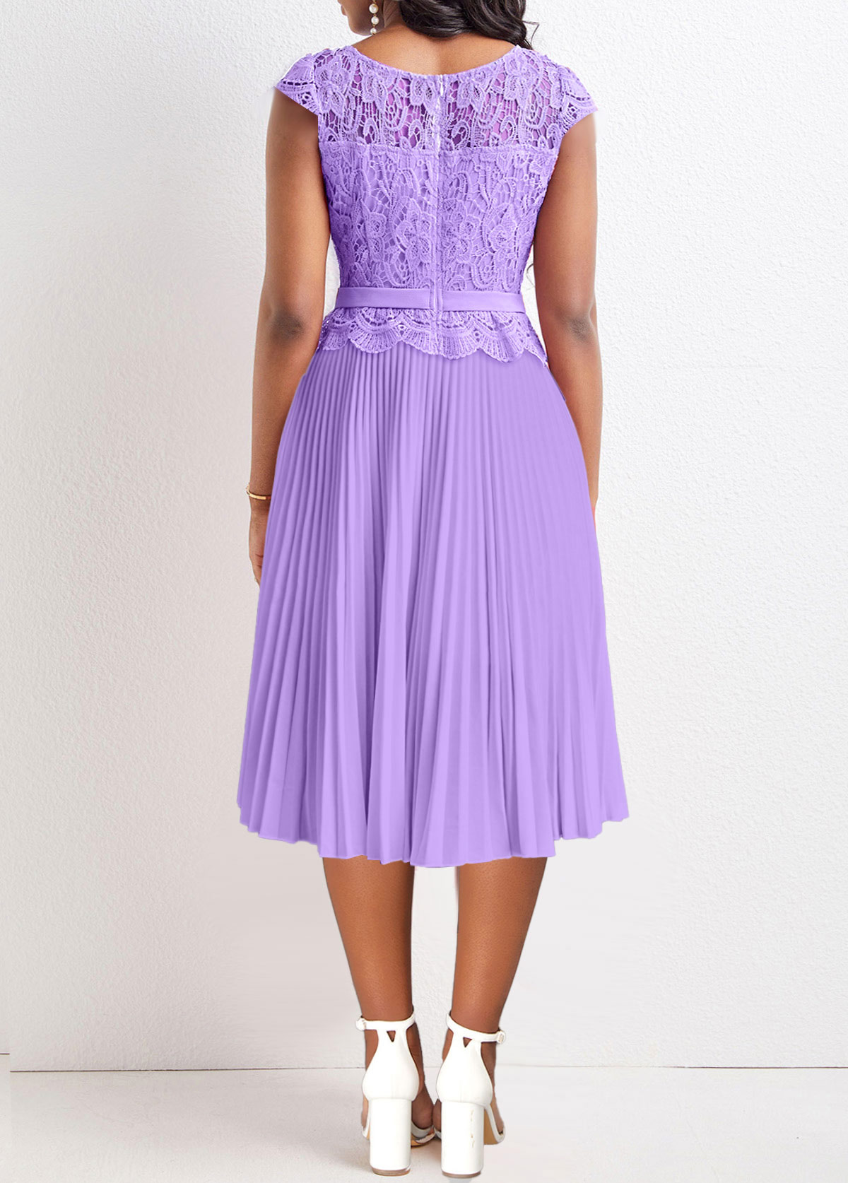 Light Purple Round Neck Short Sleeve Lace Dress