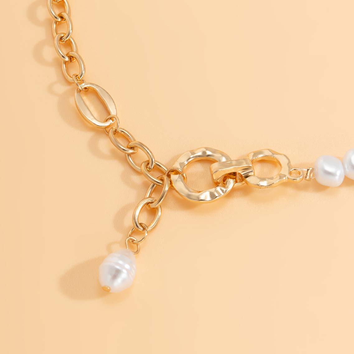 Golden Metal Chain Pearl Design Necklace