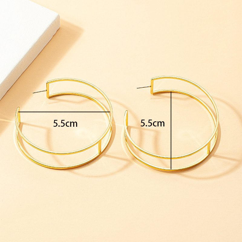 Gold Metal Design Round Shape Earrings