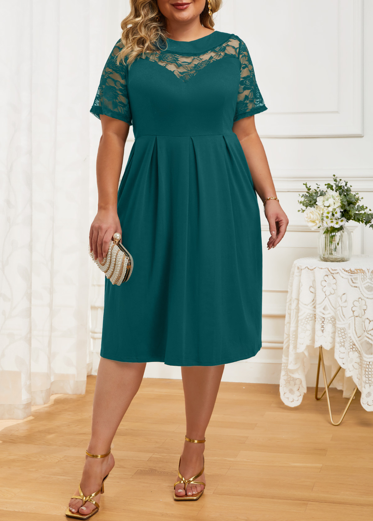Green Plus Size Lace Short Sleeve Dress