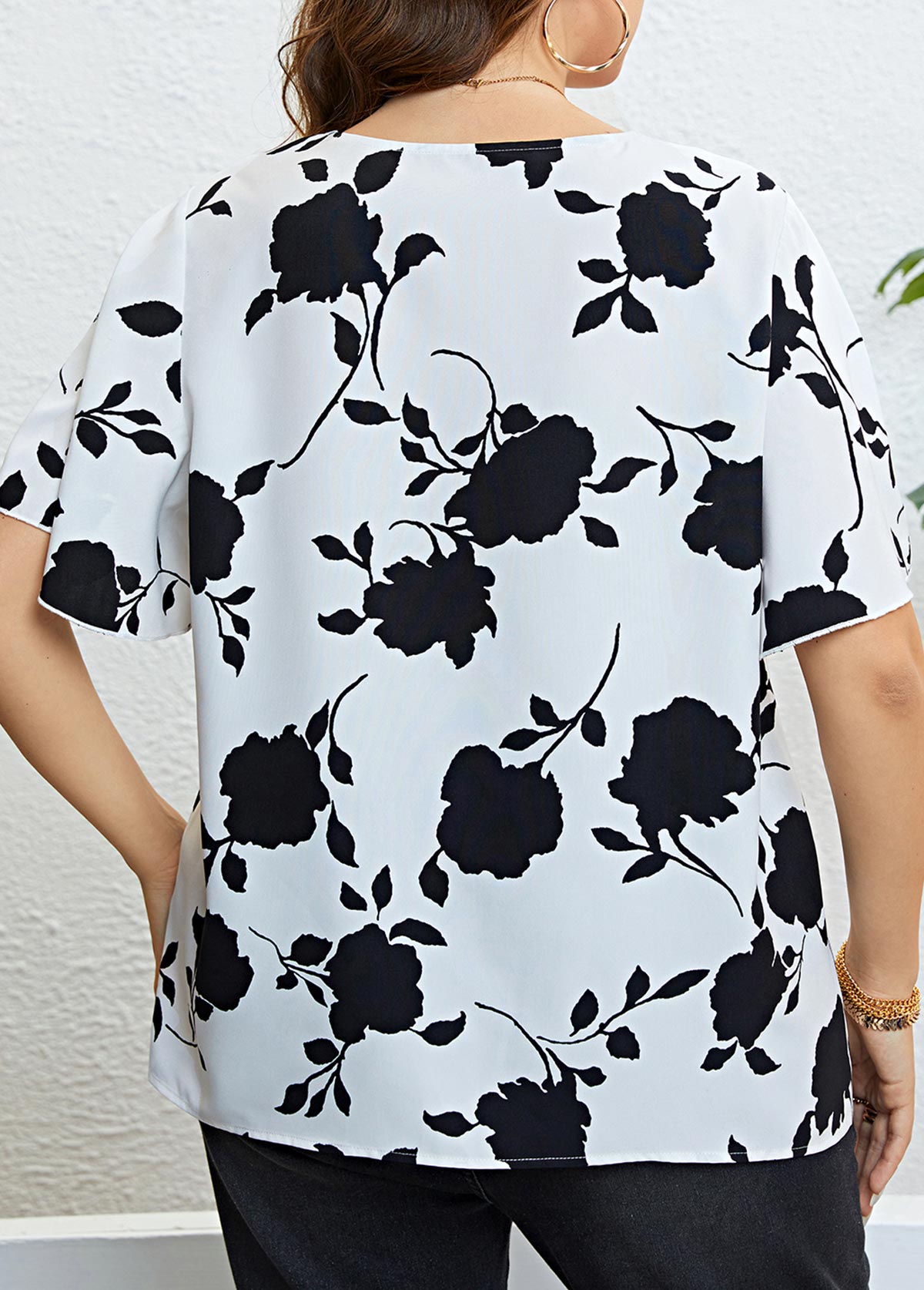 White Plus Size Ruffle Floral Print T Shirt