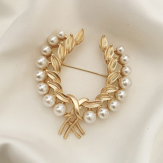 Pearl Design Gold Leaf Detail Brooch