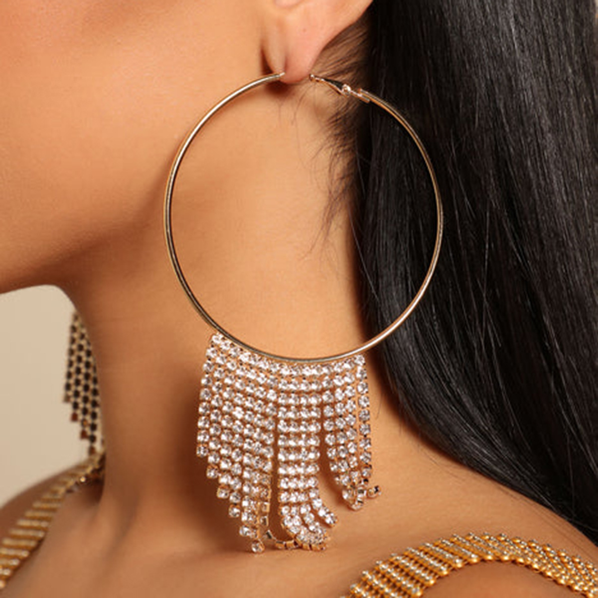 Round Gold Metal Rhinestone Design Earrings