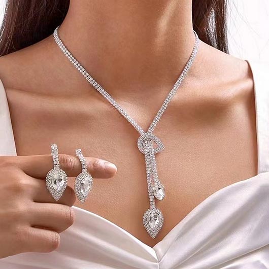 Rhinestone Detail Silvery White Necklace and Earrings
