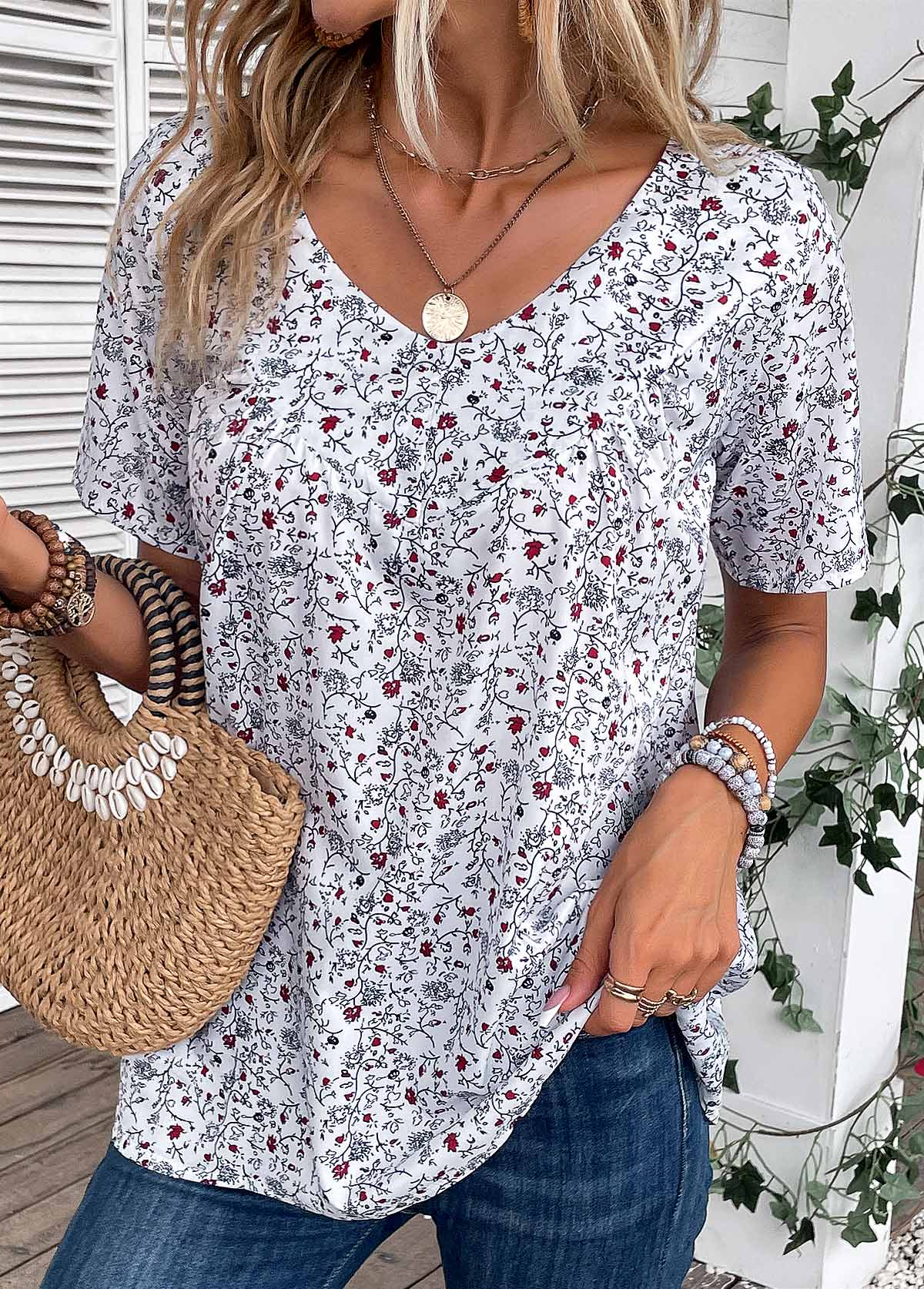 Ditsy Floral Print Ruched Bleaching White T Shirt