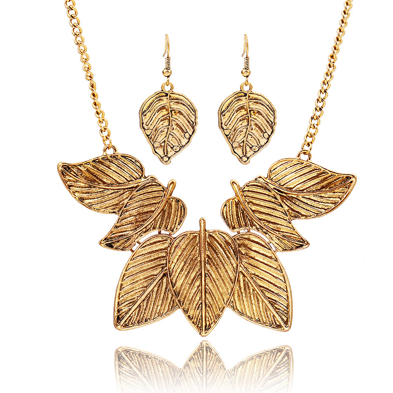 Gold Leaf Detail Necklace and Earrings