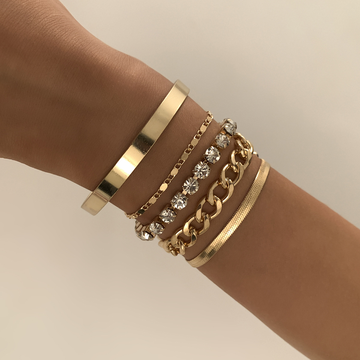 Gold Round Copper Detail Bracelet Set