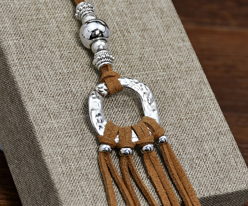 Tassel Circular Detail Dark Camel Necklace