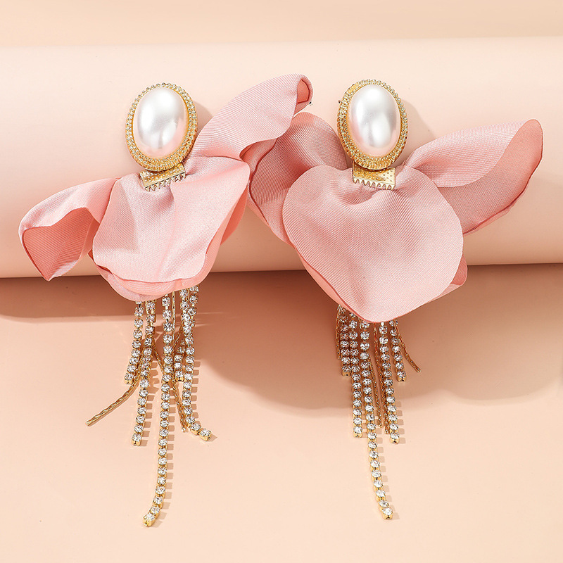 Pink Tassel Pearl Oval Design Earrings