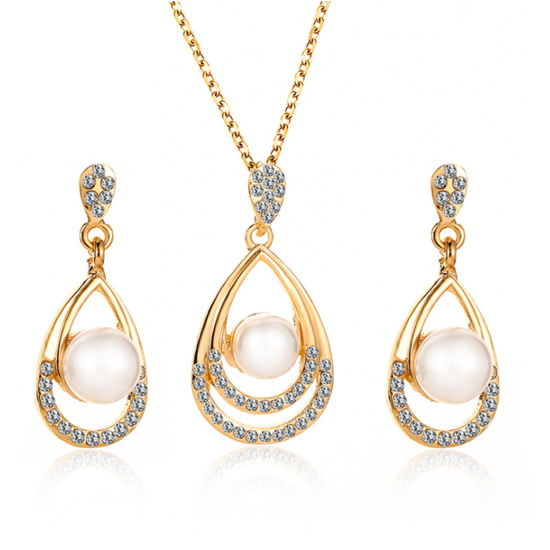 Pearl Rhinestone Gold Alloy Earrings and Necklace