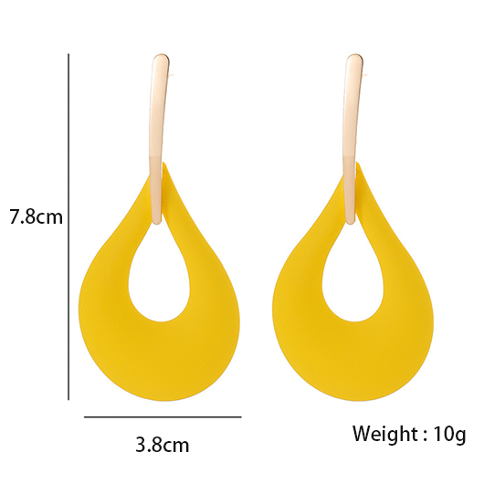Alloy Detail Yellow Geometric Design Earrings
