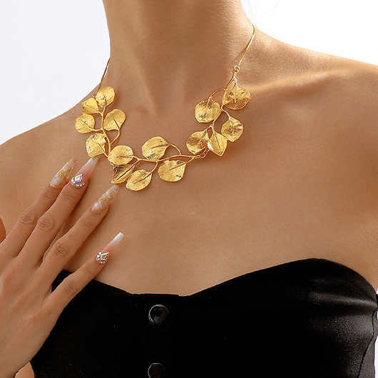 Golden Alloy Detail Leaf Design Necklace