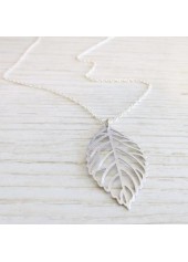 Silver Alloy Detail Leaf Design Necklace