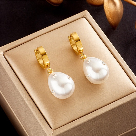 Rhinestone Pearl Teardrop Design Gold Earrings