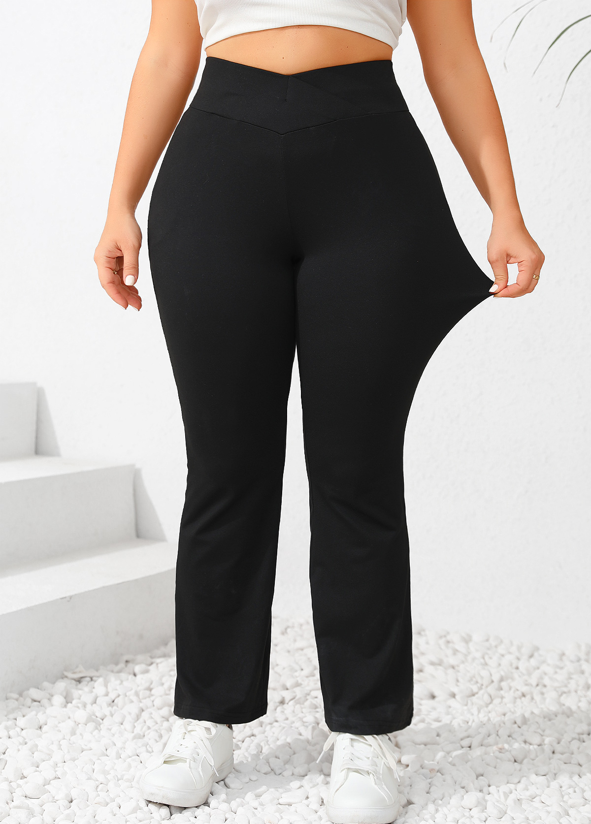 Black Plus Size Lightweight Regular Elastic Waist Pants