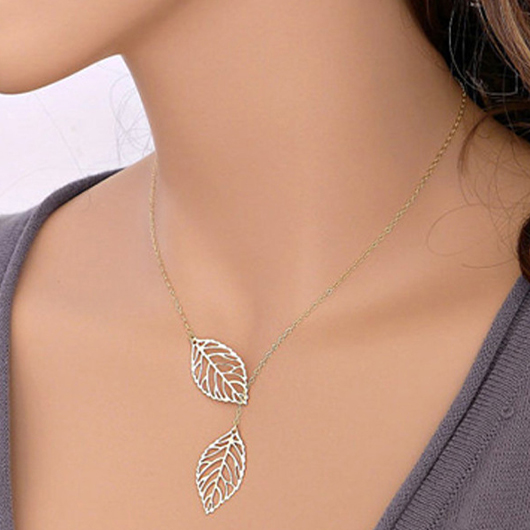 Silvery White Alloy Leaf Pendant Necklace