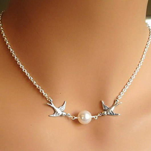 Pearl Silvery White Birds Alloy Necklace