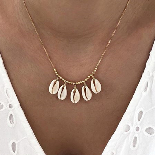Gold Beaded Shell Alloy Pendant Necklace