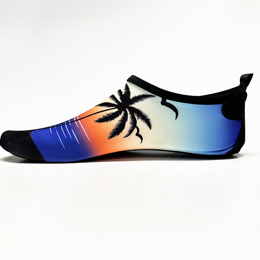 Tropical Plants Print Waterproof Water Shoes