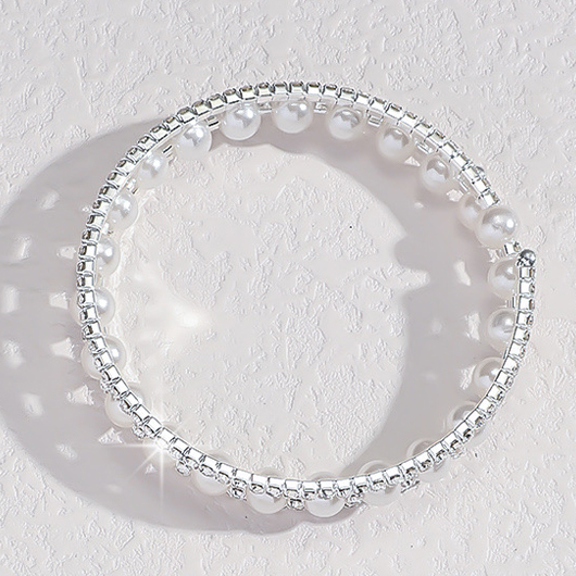 Pearl Hollow Alloy Silver Diamond Bracelet