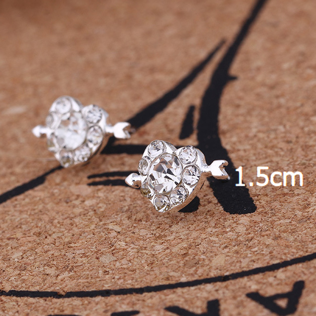Rhinestone Arrow Detail Silver Heart Earrings