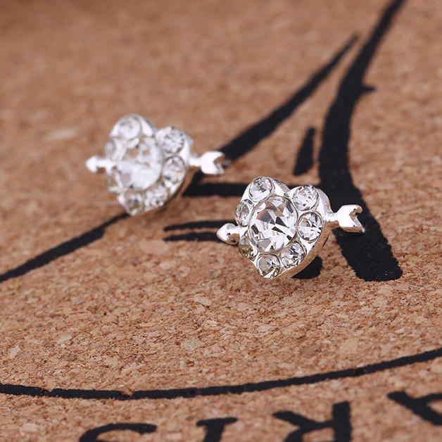 Rhinestone Arrow Detail Silver Heart Earrings