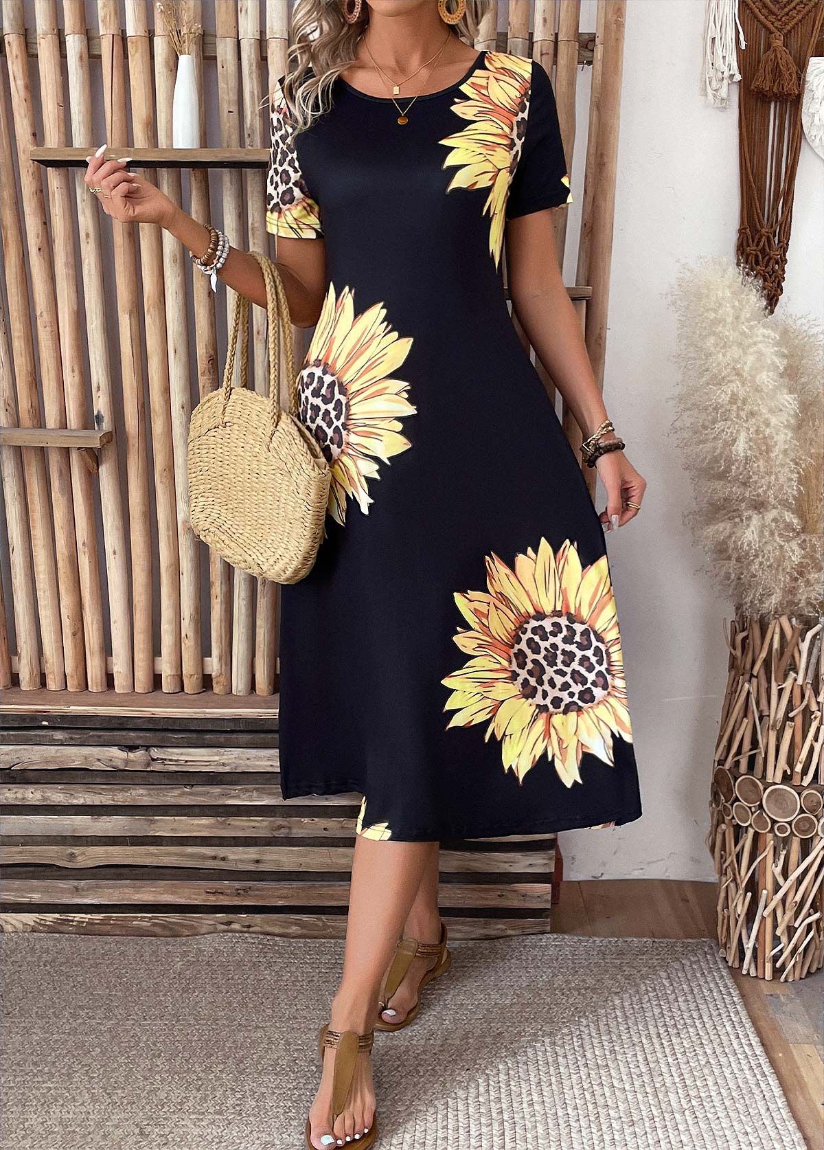Sunflower Print Pocket Black Short Sleeve Round Neck Dress