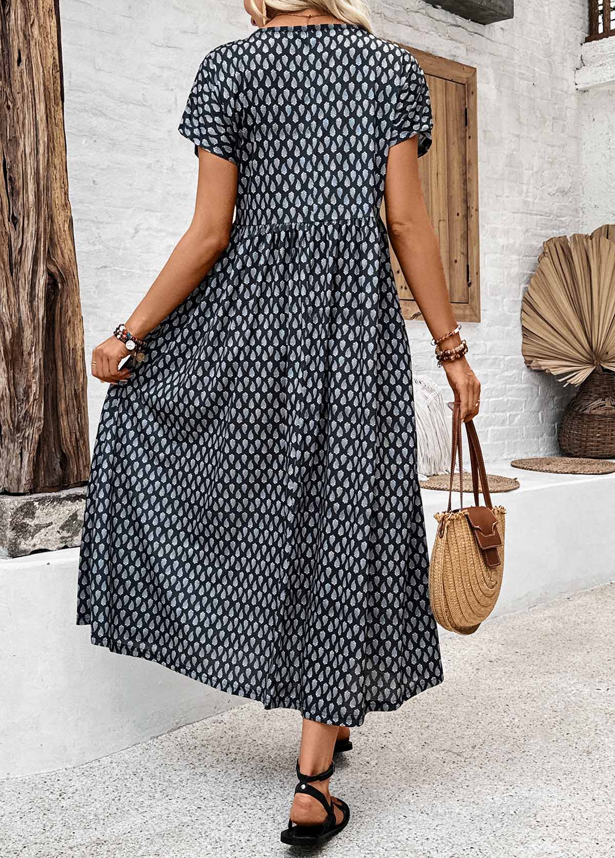 Geometric Print Pocket Black Short Sleeve V Neck Dress