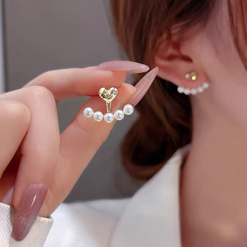 Golden Heart Design Pearl Detail Earrings