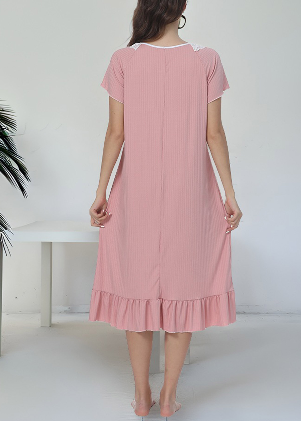 Light Pink Round Neck Short Sleeve Nightdress