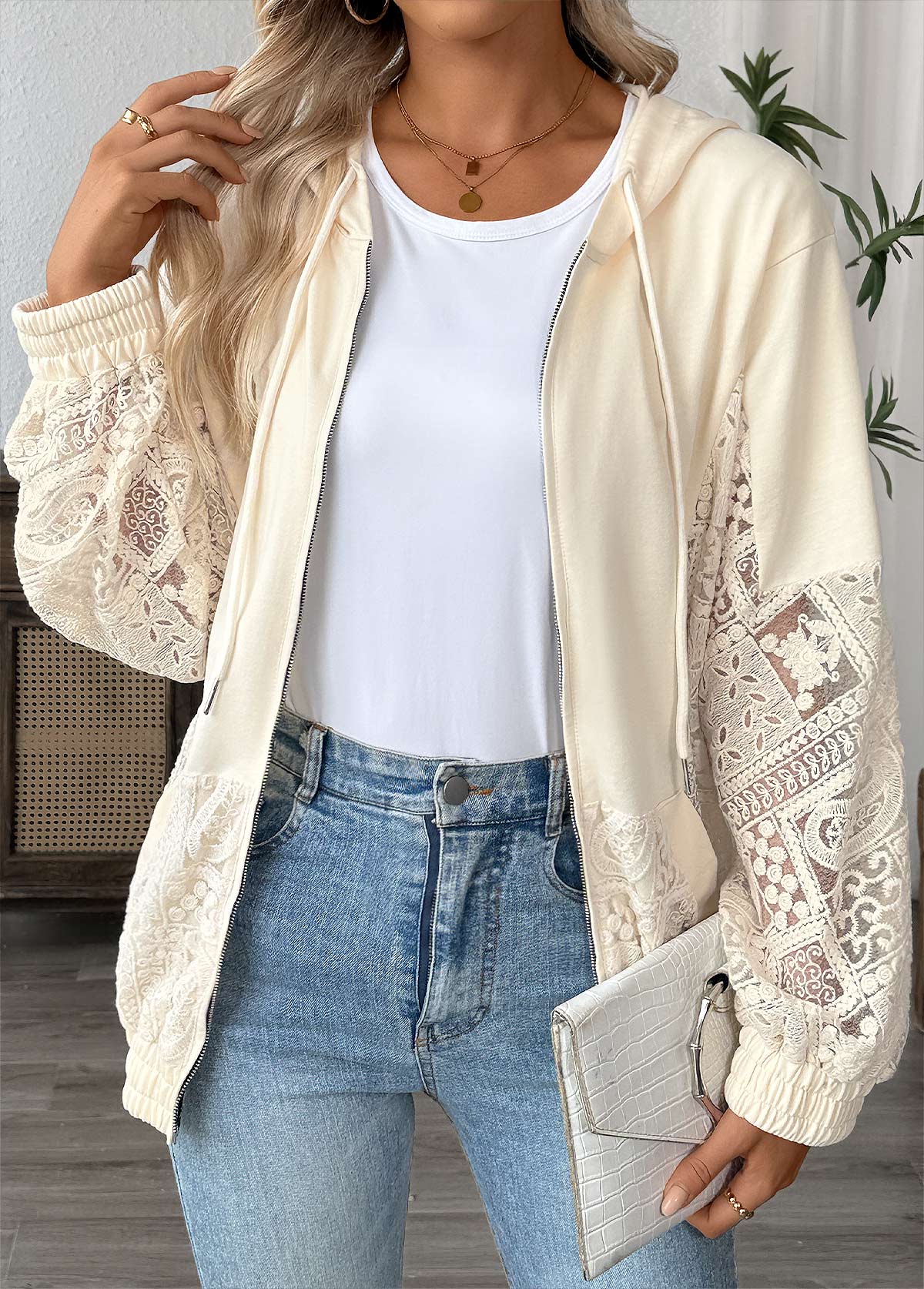 Beige Long Sleeve Pocket Zipper Hoodie