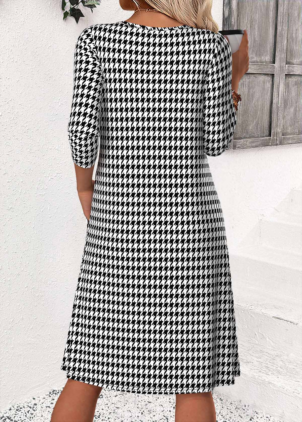 Plaid Black 3/4 Sleeve Round Neck Dress