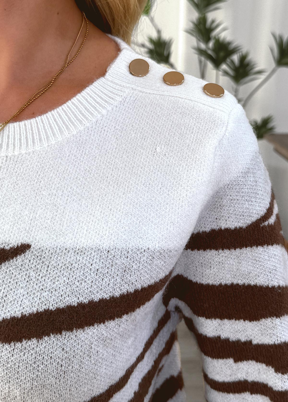 Button White Long Sleeve Round Neck Sweater