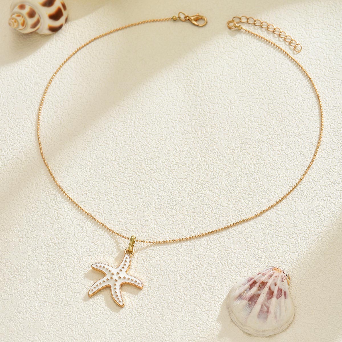 Golden Alloy Animal Starfish Design Necklace