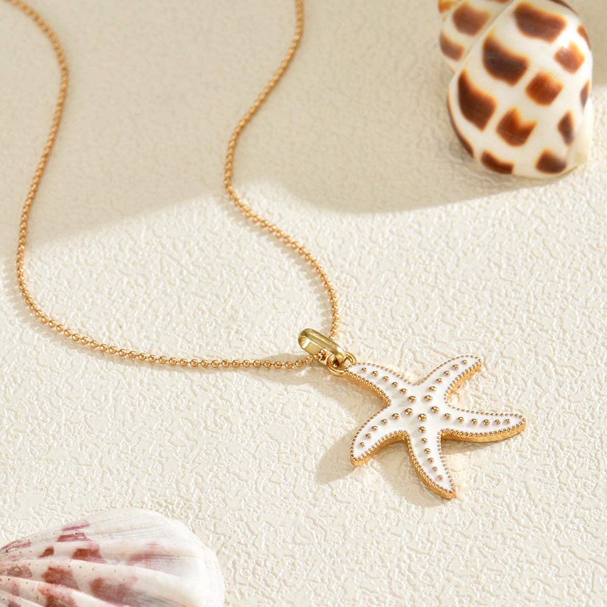 Golden Alloy Animal Starfish Design Necklace