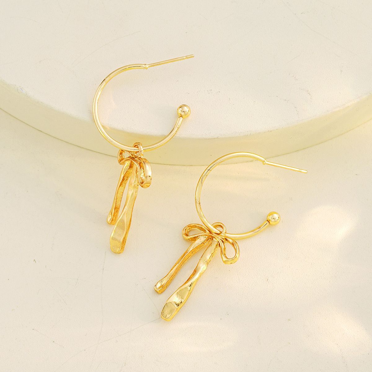 Golden Bow Tassel Design Alloy Earrings