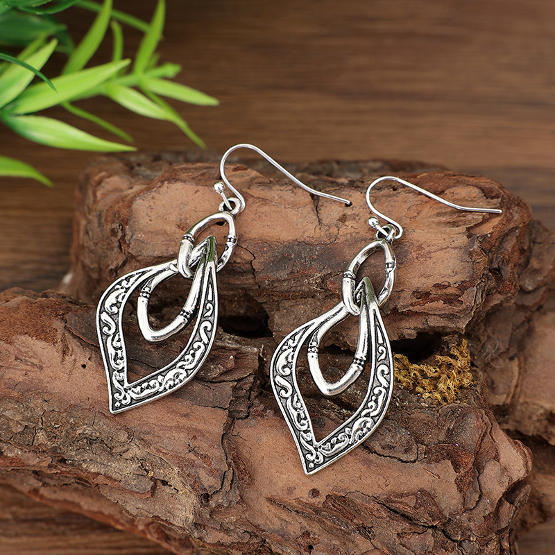 Silver Color geometric Alloy Detail Earrings