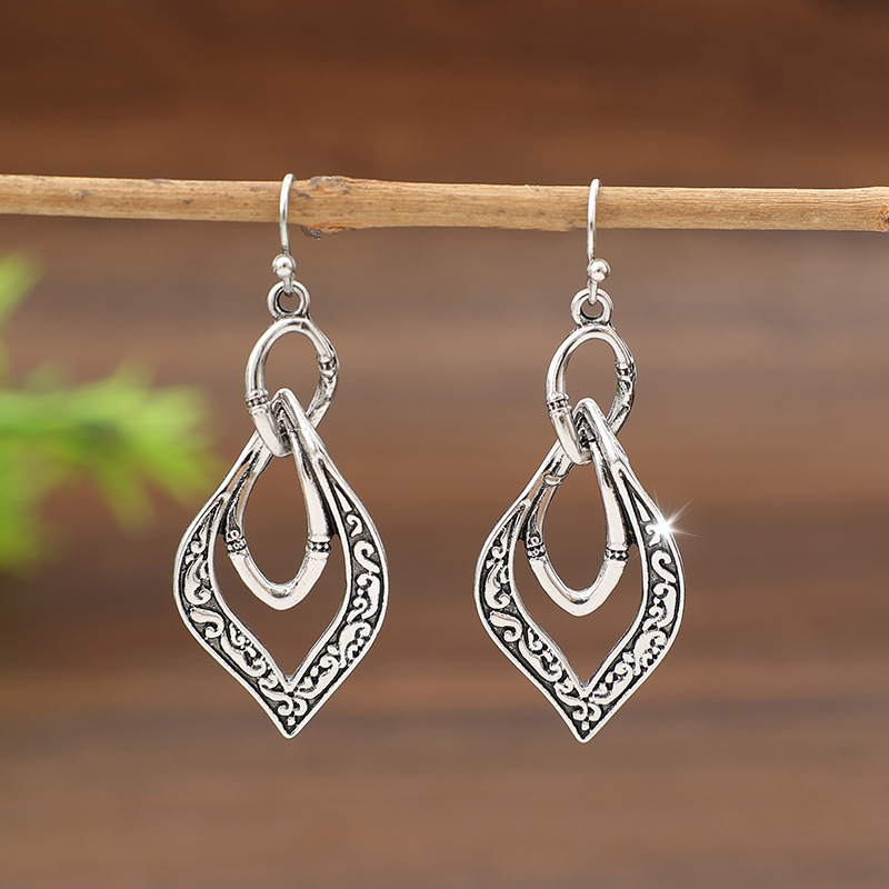 Silver Color geometric Alloy Detail Earrings