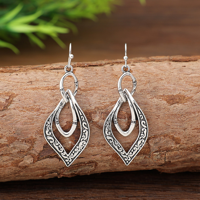 Silver Color geometric Alloy Detail Earrings
