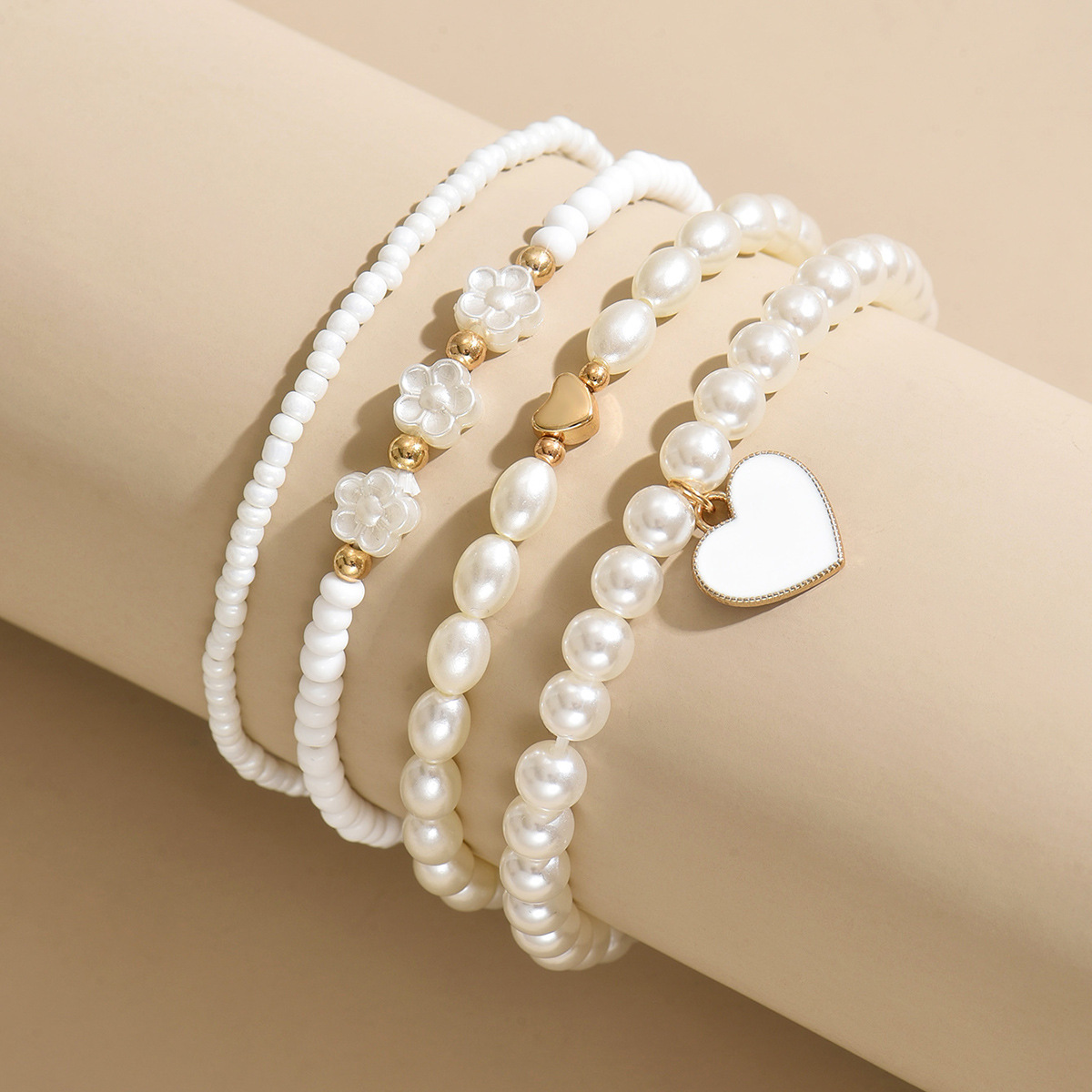 White Color Heart Polyresin Detail Anklets