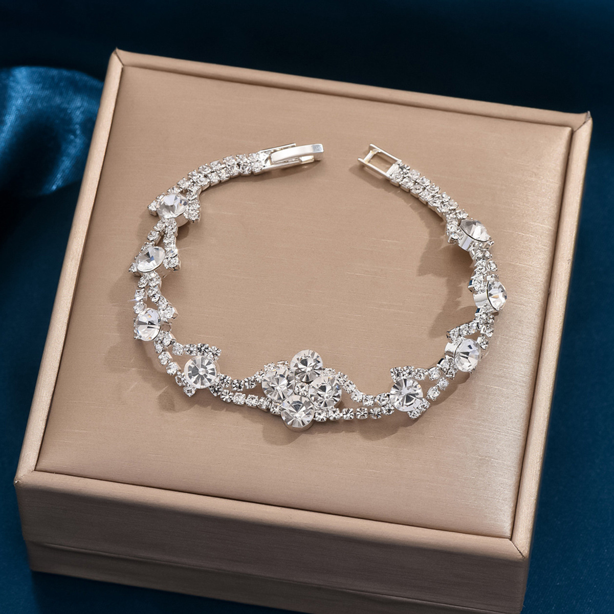 Silver Copper Diamond Design Sparkling Bracelet