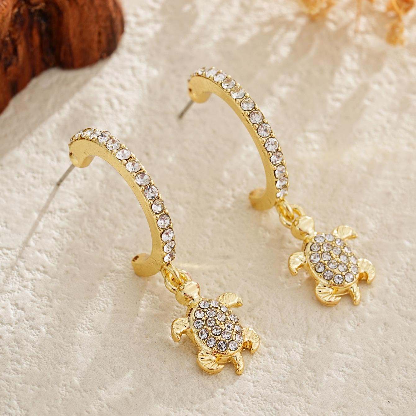 Rhinestone Detail Golden Turtle Alloy Earrings