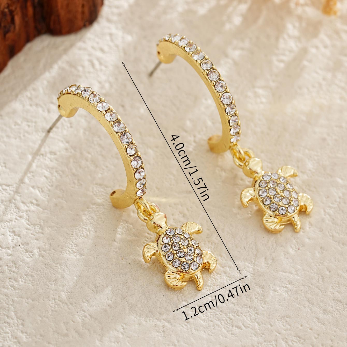 Rhinestone Detail Golden Turtle Alloy Earrings
