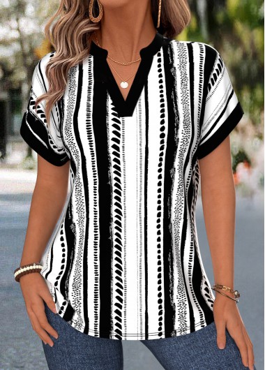 Geometric Print Tummy Coverage Black Short Sleeve Blouse