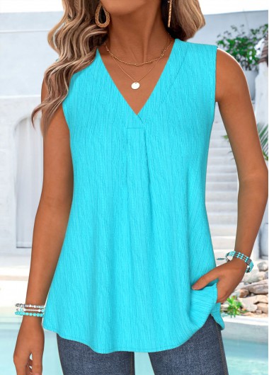 Curved Hem Cyan Sleeveless V Neck Tank Top