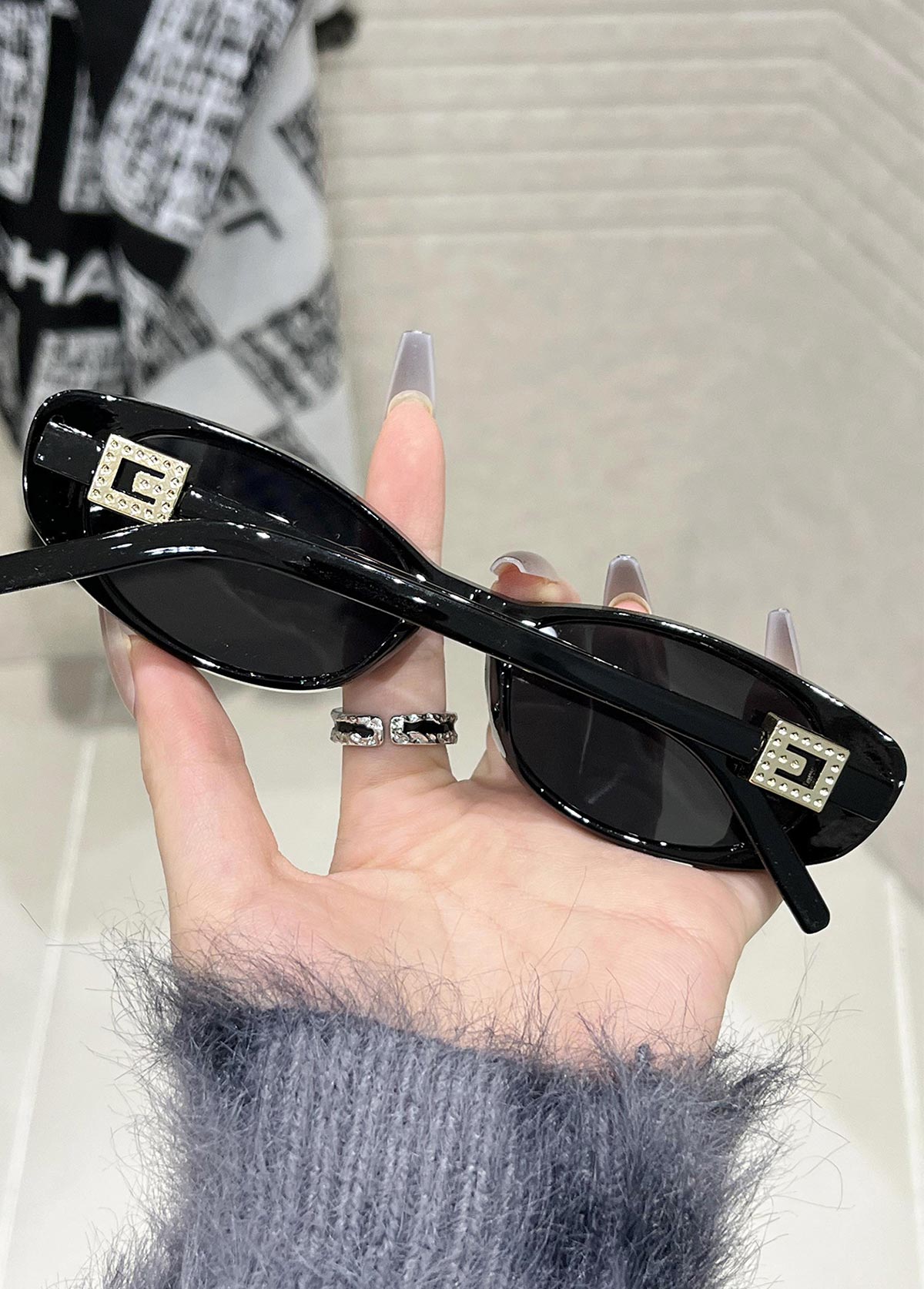 Black Color Cat Eye Design Sunglasses