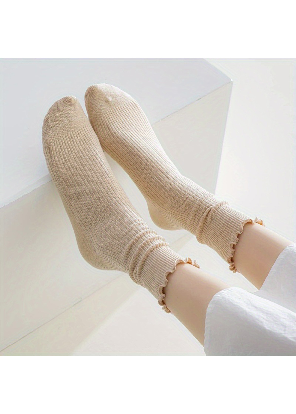 Soft Ruffle Edge Multi Tone Cotton Crew Socks